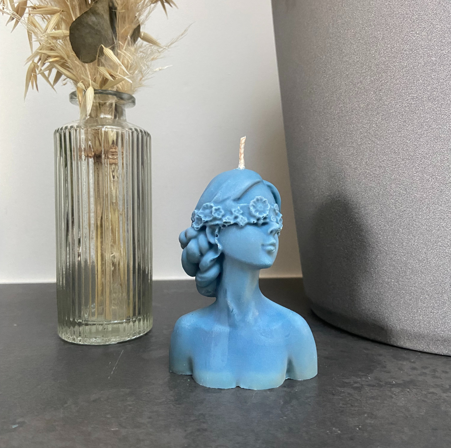 Bougie moulée modèle buste femme